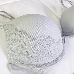 Elegant Lace Push-Up Bra